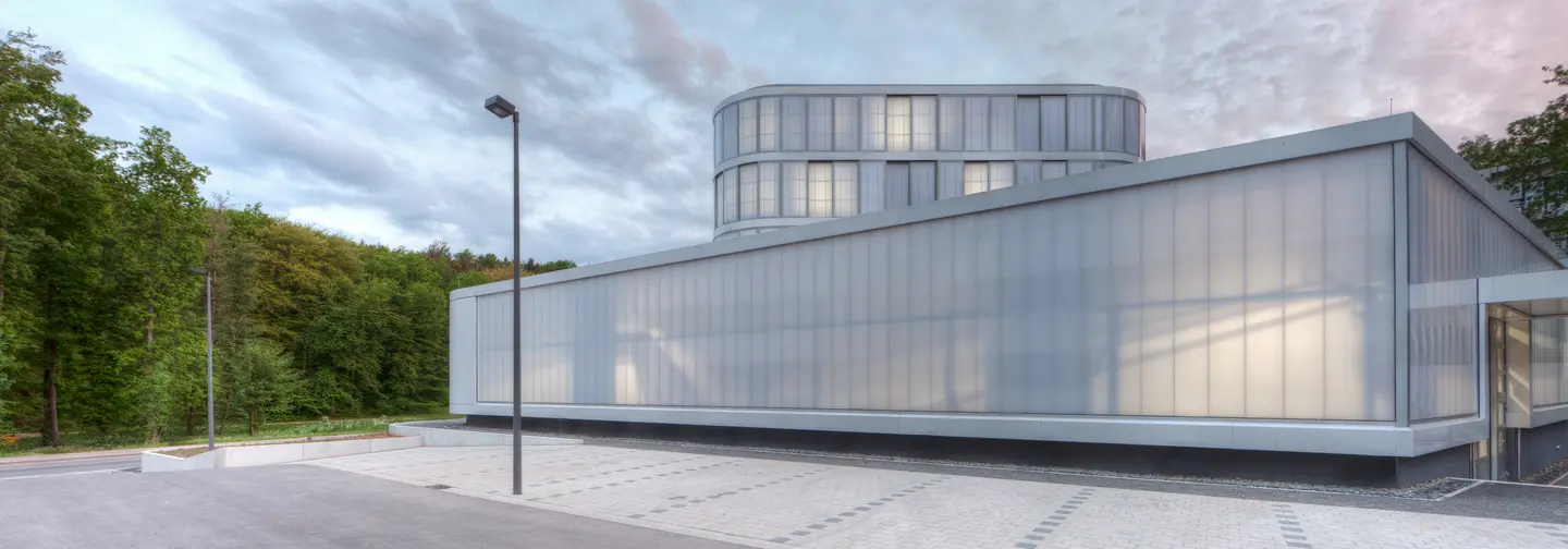 Projekte_Saarbrücken_IZFP_Fassade