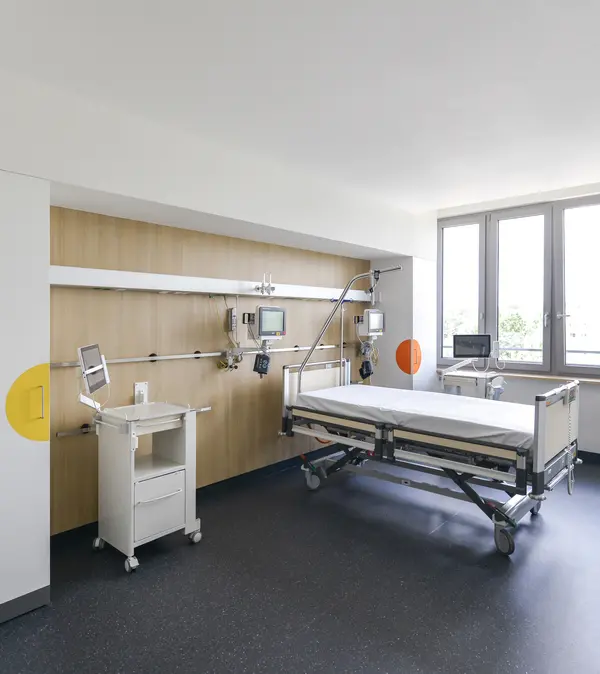 Projekte_UKH_Halle_Haus 20_Patientenzimmer