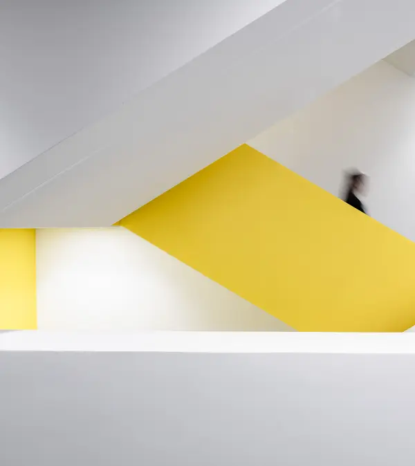 Treppenaufgang Fluransicht ITMP Frankfurt am Main