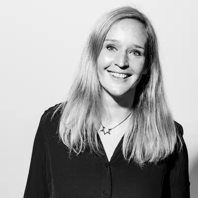 Portrait von Nina Ross